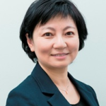 青山　瑠妙　氏